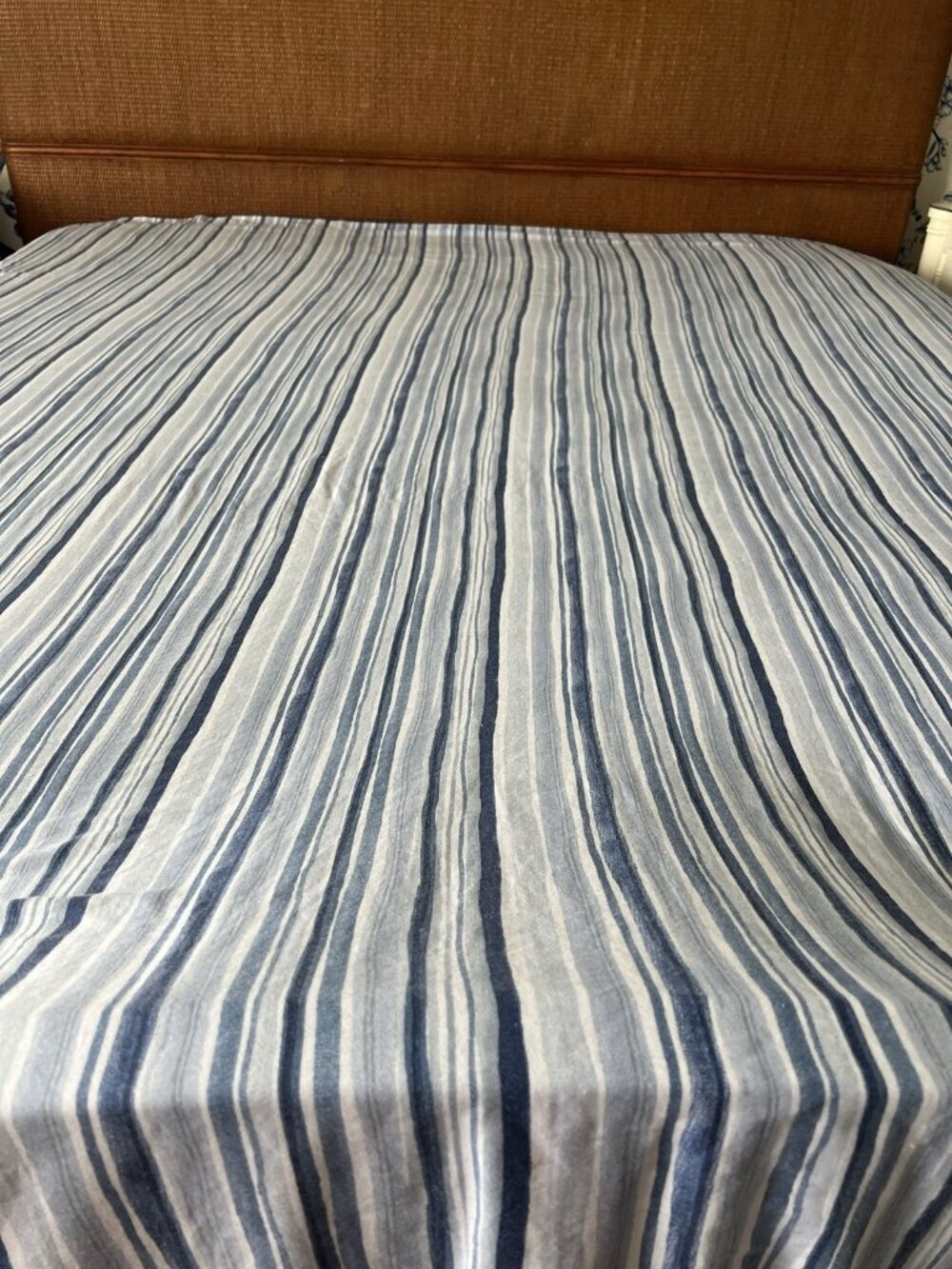 Springs QUEEN Flat Sheet Blue White Stripe Cotton Poly Made in USA Vintage RETRO